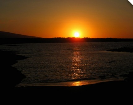 An incredible sunset in Punta Espinoza